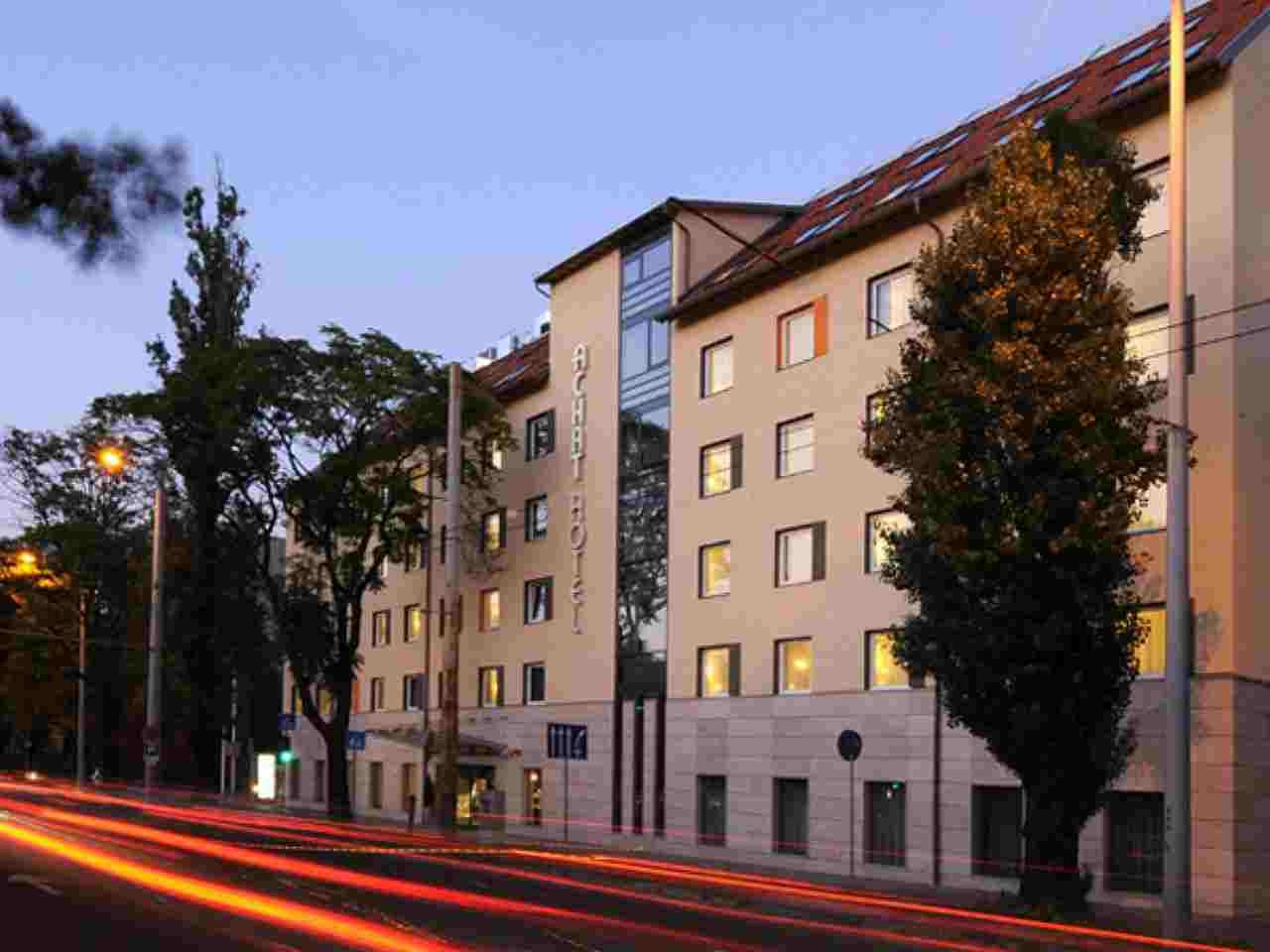 Achat Hotel Budapest Ngoại thất bức ảnh